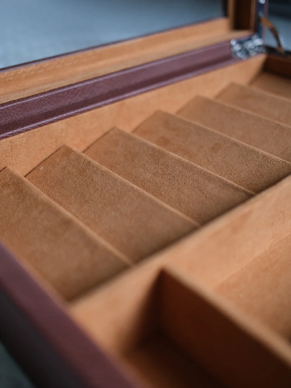 Ash & Fir Pocket Knife and Watch Display Case